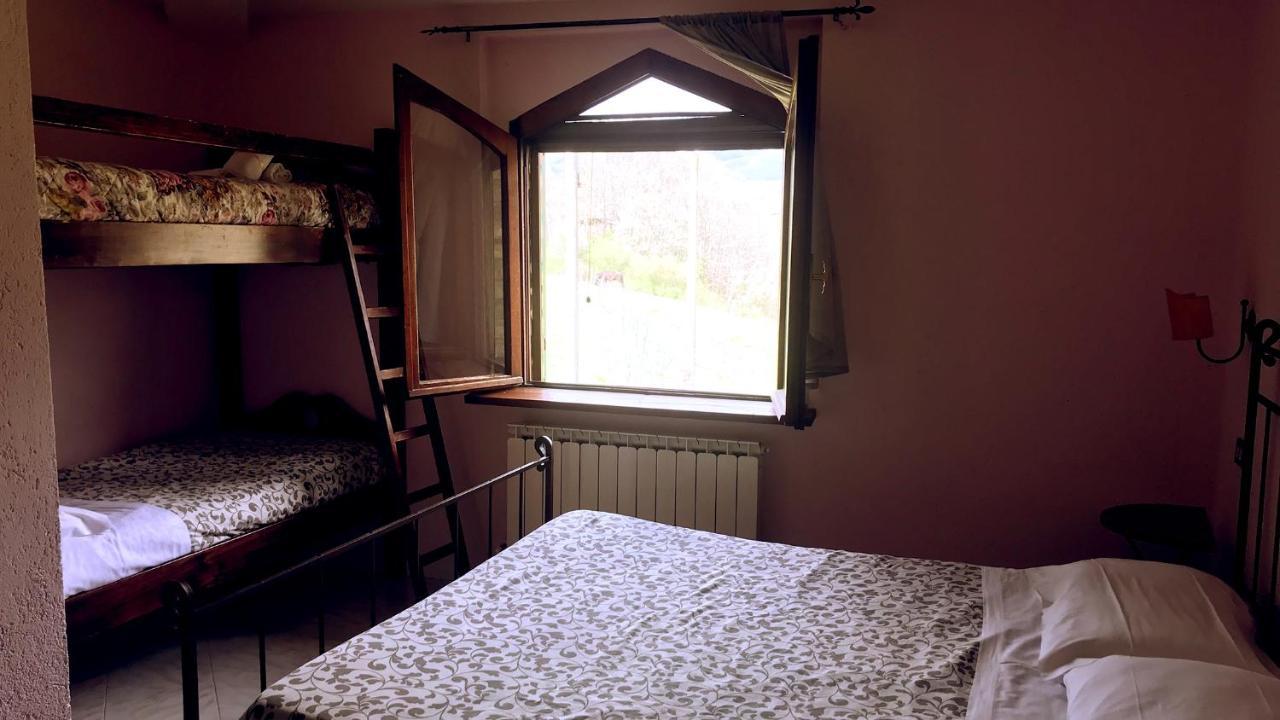Bed and Breakfast Pian D'Isola Costacciaro Exterior foto